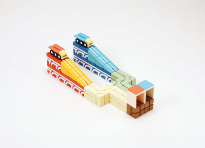 Set Qbi Play Starter desplegado mostrando todas las piezas incluidas